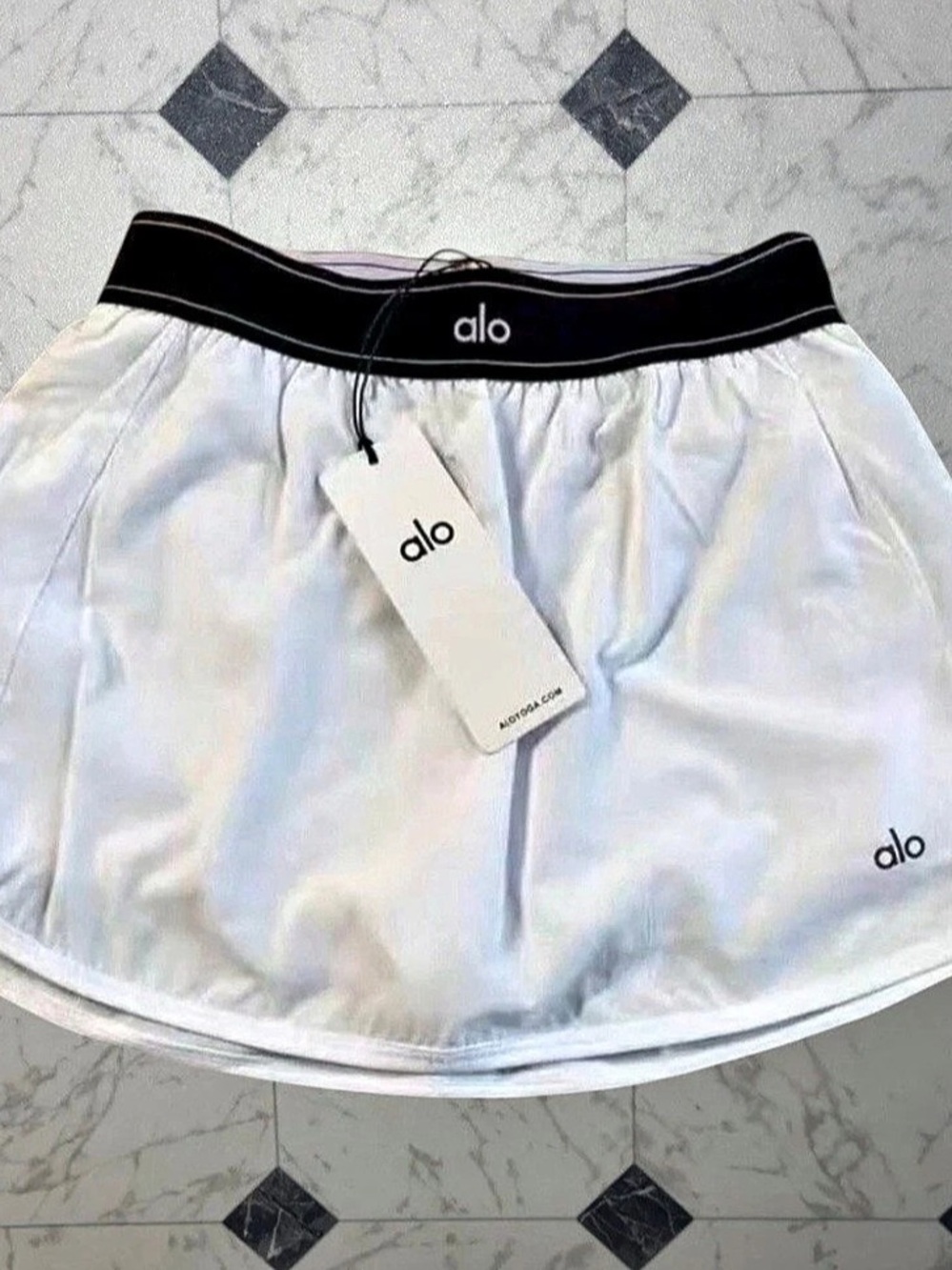 Alo Women's White Athletic Skirt NWT - Size L